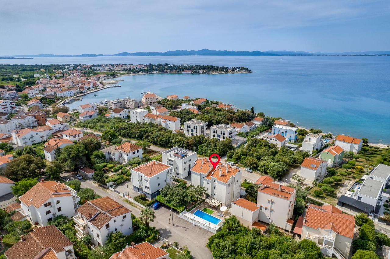 Villa Mirela เพทรอซาเน ภายนอก รูปภาพ